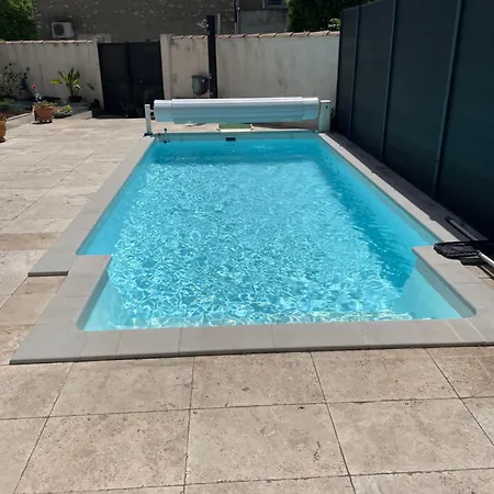 La Coccinelle 4* Nimes